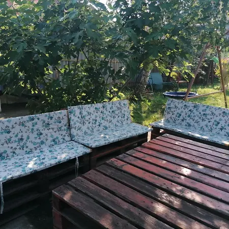 아파트 Pacsirta Apartman *